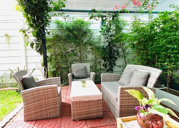 Apartment Teak *