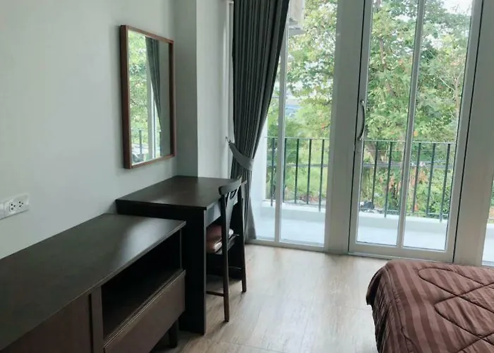Apartment Teak *